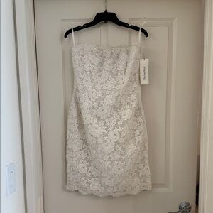 Elegant White Lace Strapless Dress